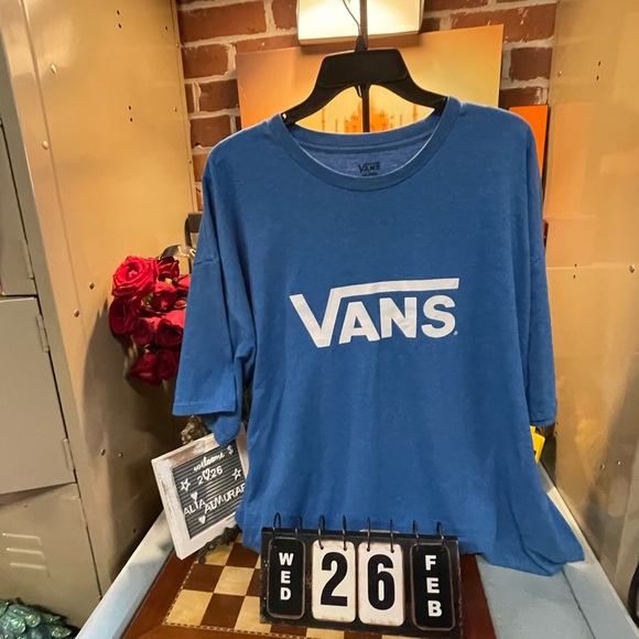 Vans - Picture 1 of 5